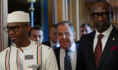 मालीमा विभिन्न ठाउँमा एकसाथ आक्रमण, मारिए रक्षामन्त्री कमारा 