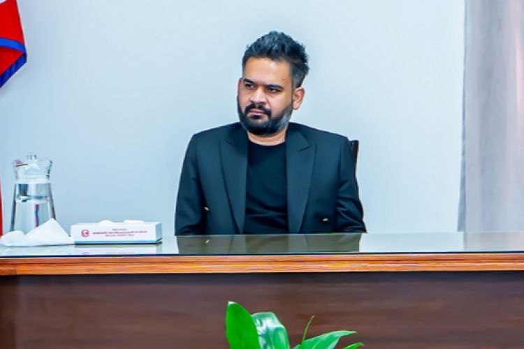 दलीय विद्यार्थी र कर्मचारी सङ्गठनका संरचना हटाउने निर्णय कार्यान्वयन गर्न प्रधानमन्त्रीको निर्देशन