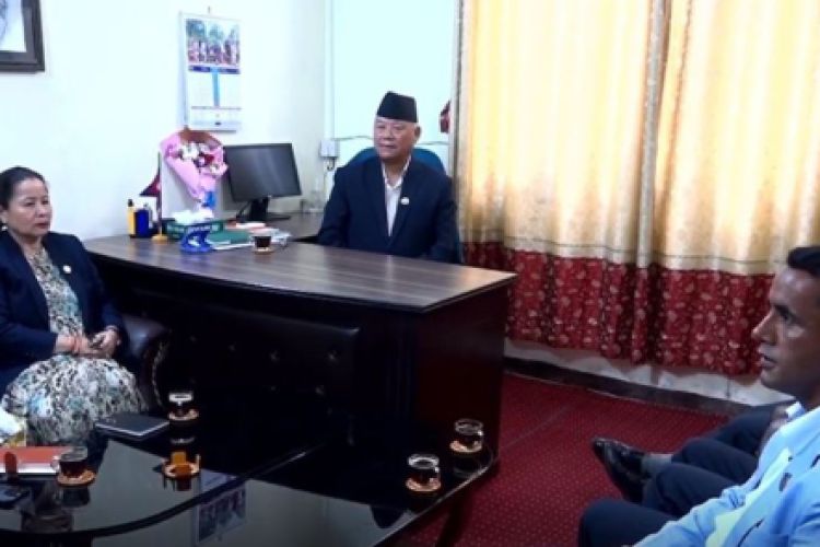 सरकारले ल्याएका अध्यादेशबारे छलफल गर्न विपक्षी दलको बैठक बस्दै