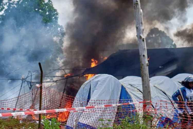 काङ्गोमा आक्रोशित भीडले जलाए अस्पतालका आइसोलेसन वार्ड, अन्धविश्वास र भ्रमको चपेटामा इबोला
