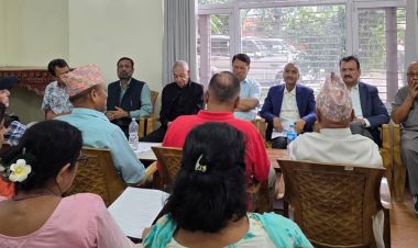छुट्टै महाधिवेशन प्रस्ताव गरिएको बैठकमा छैनन् शेरबहादुर, पूर्णबहादुर र शेखर
