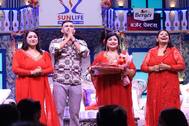 निको भएपछि काममा फर्किइन् दीपाश्री, ‘कमेडी नाइट’ मा भव्य स्वागत