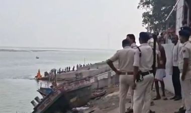भारतको बिहारमा गङ्गा नदीमा डुङ्गा पल्टिँदा १३ जनाको मृत्यु